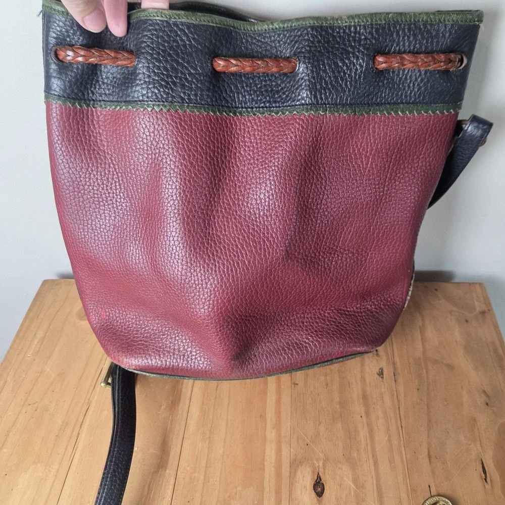 Vintage Dooney & Bourke AWL Burgundy Leather Bucket Shoulder Bag Drawstring